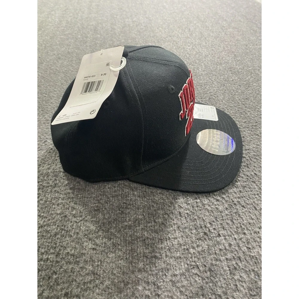 Jordan Pro Cap Kids 8-20 Snapback Black Red 9A0781-023 Hat